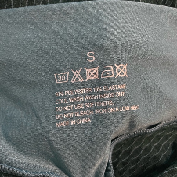 Green Leggings - Picture 3 of 4